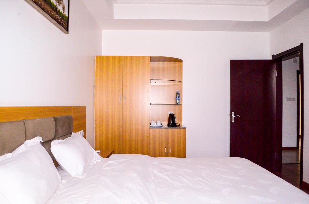 Chinese Business Hotel Kampala Ngoại thất bức ảnh