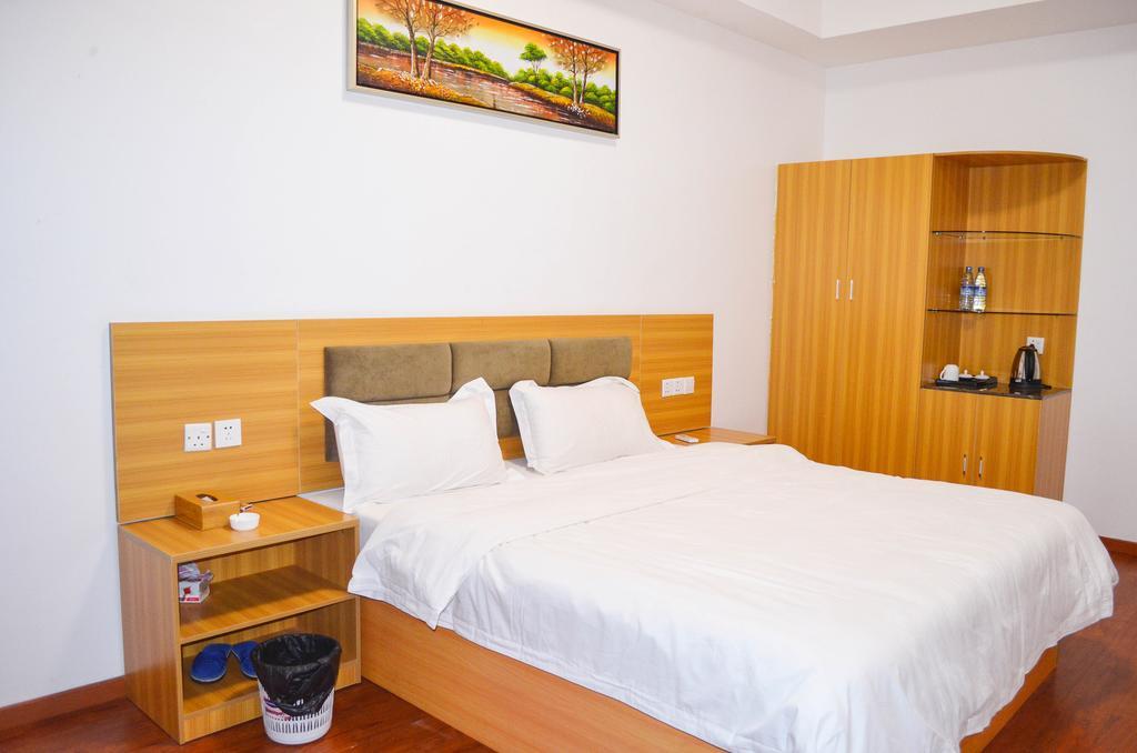 Chinese Business Hotel Kampala Ngoại thất bức ảnh